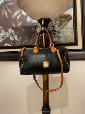 Dooney & Bourke please check all picture of condition